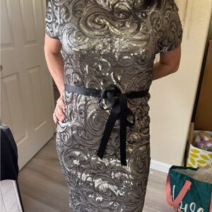 Von Vonni Silver Sequin Midi Dress size small/medium new with tag